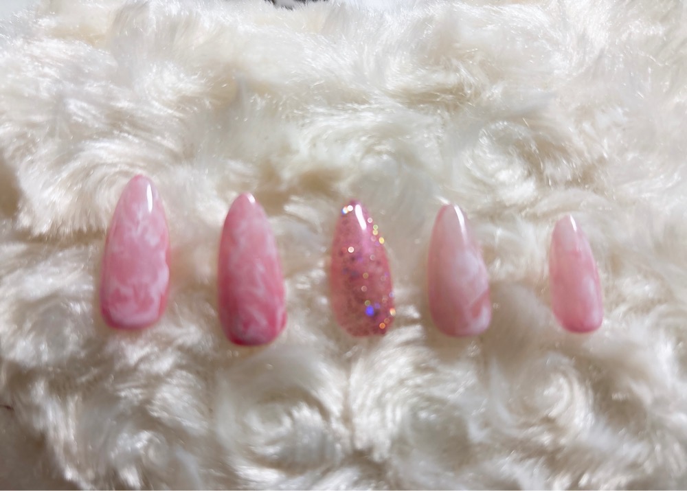 ネイルサンプルデザイン　ホワイト×インクネイル