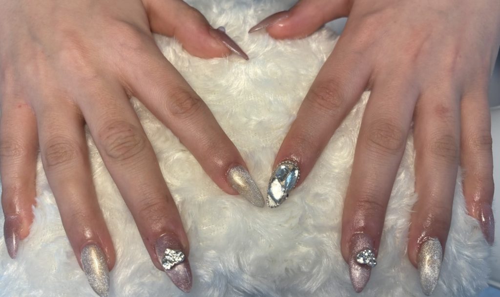 マグネットネイル×ストーン埋め尽くし