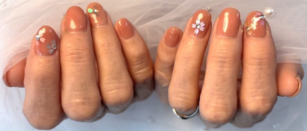 シニアネイルにオススメシンプルネイル