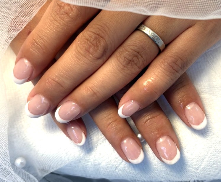 フレンチネイル