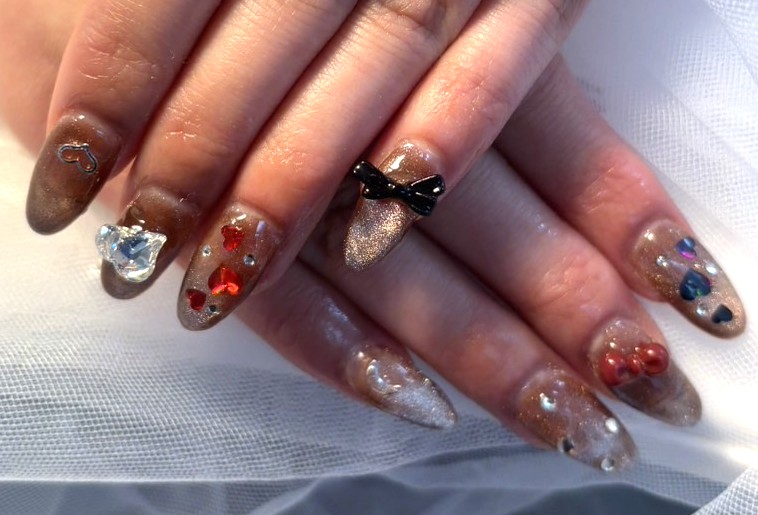 派手ネイル