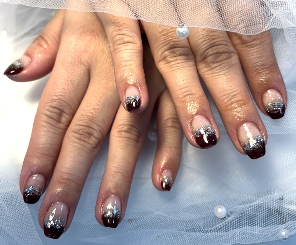 ラメフレンチネイル