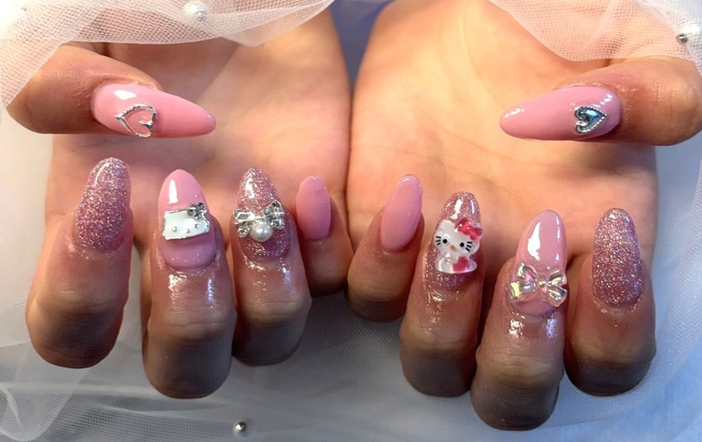 フラッシュラメネイル