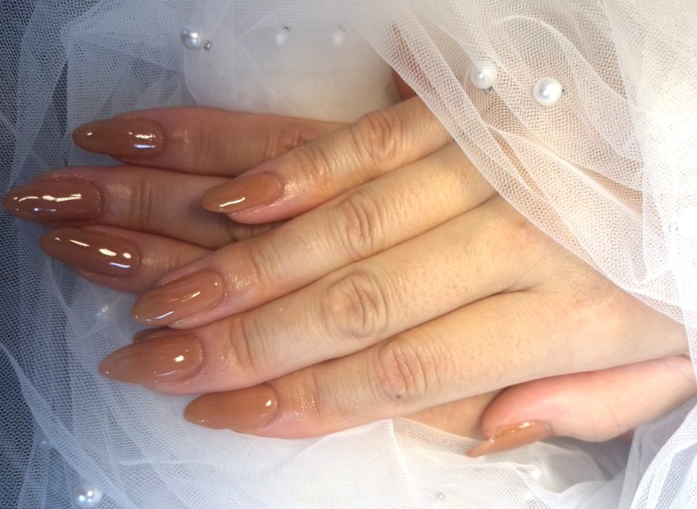 シンプルネイルにおすすめオフィスネイル