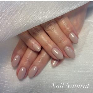 好印象で失敗しない|淡いピンクのワンカラーネイル