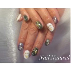 40代!季節を感じる上品な冬ネイル