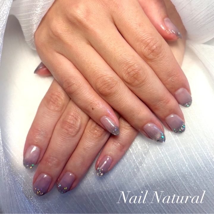 【実例③】くすみピンク×マグネットグラデーションネイル