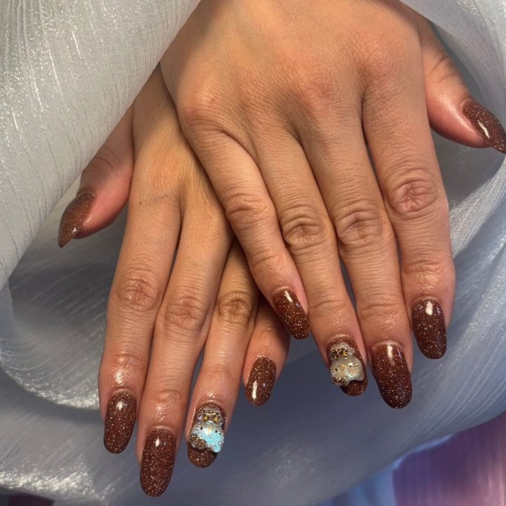 フラッシュラメネイル